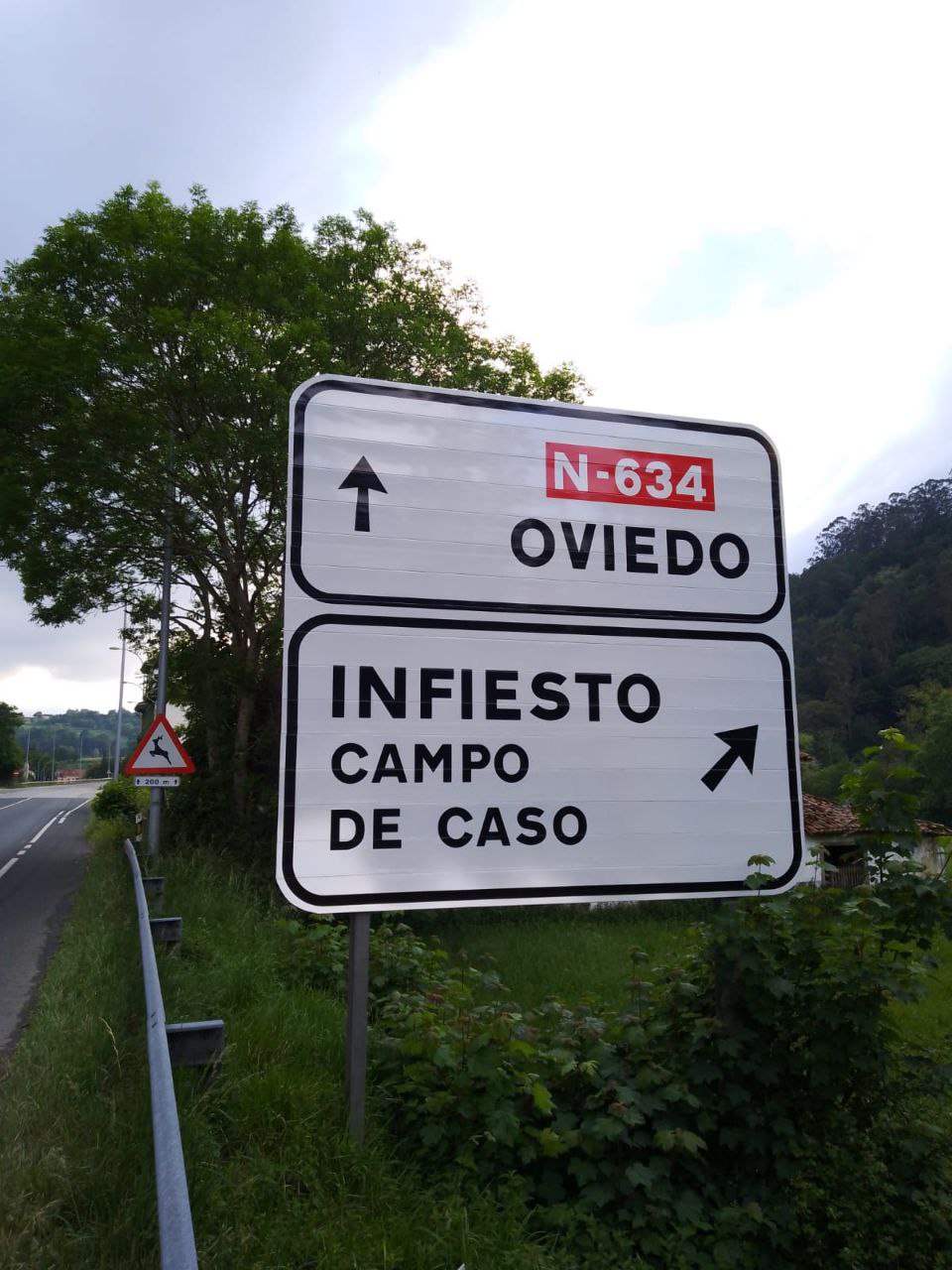 LLETRERU